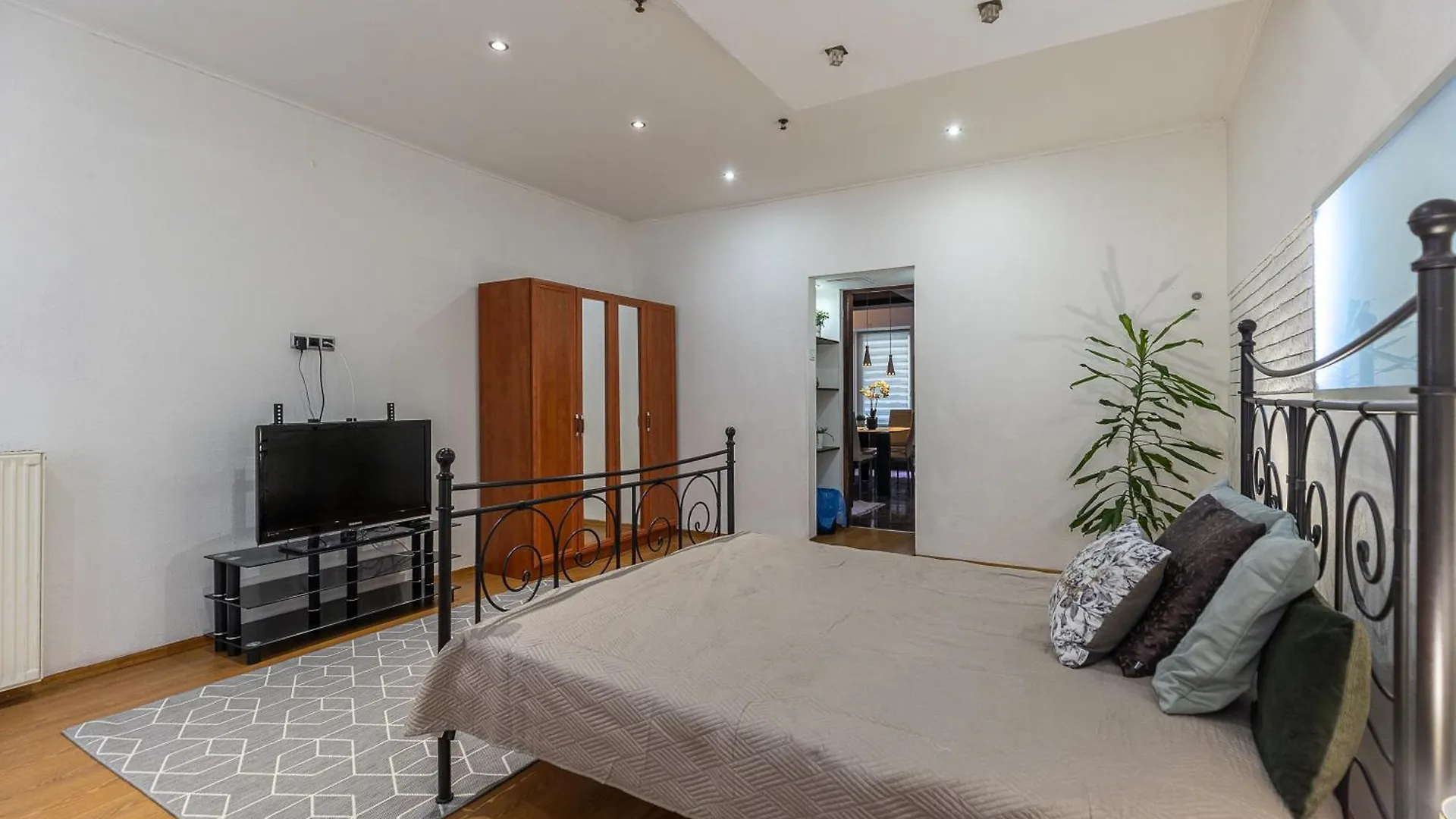 City Vibes Apartment - 3 Bdrms 부다페스트 0*,