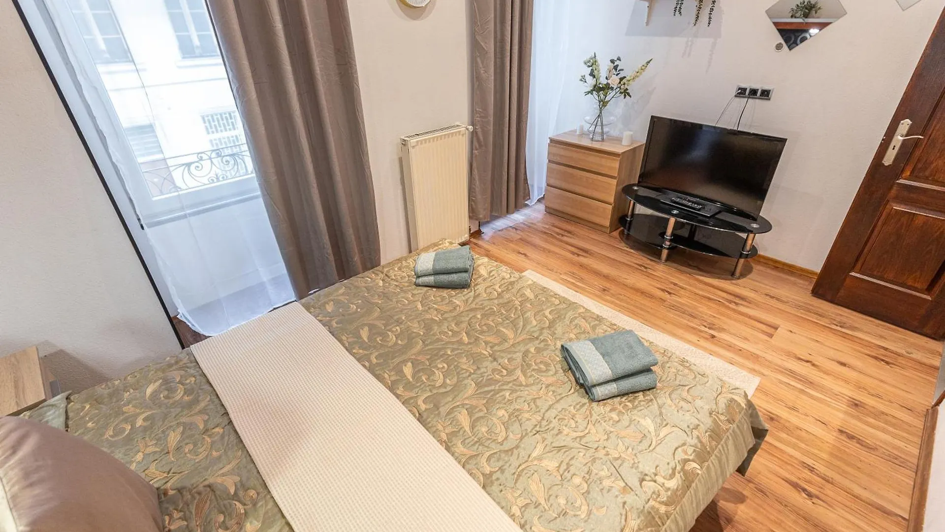 City Vibes Apartment - 3 Bdrms 부다페스트