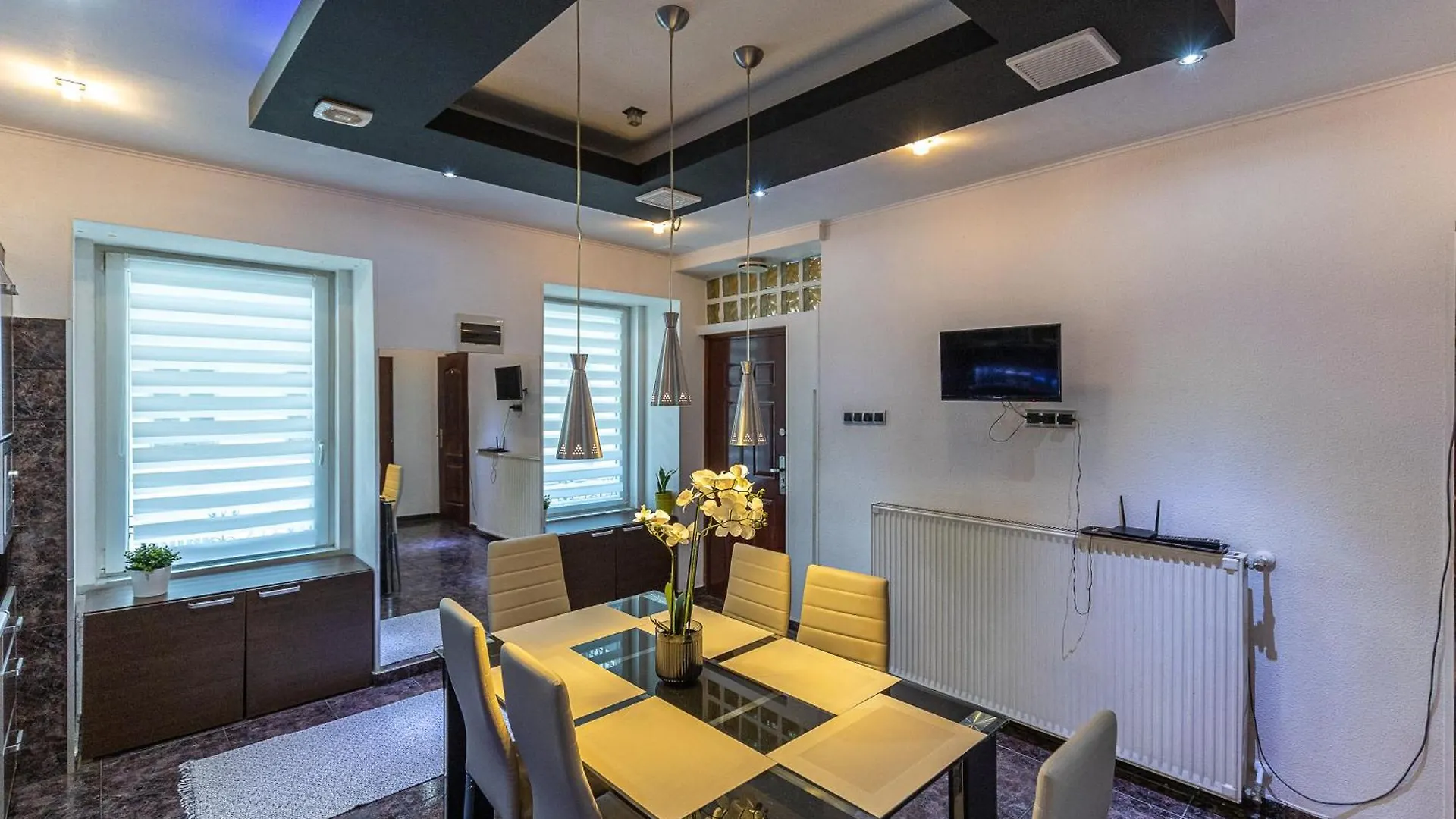 City Vibes Apartment - 3 Bdrms 부다페스트