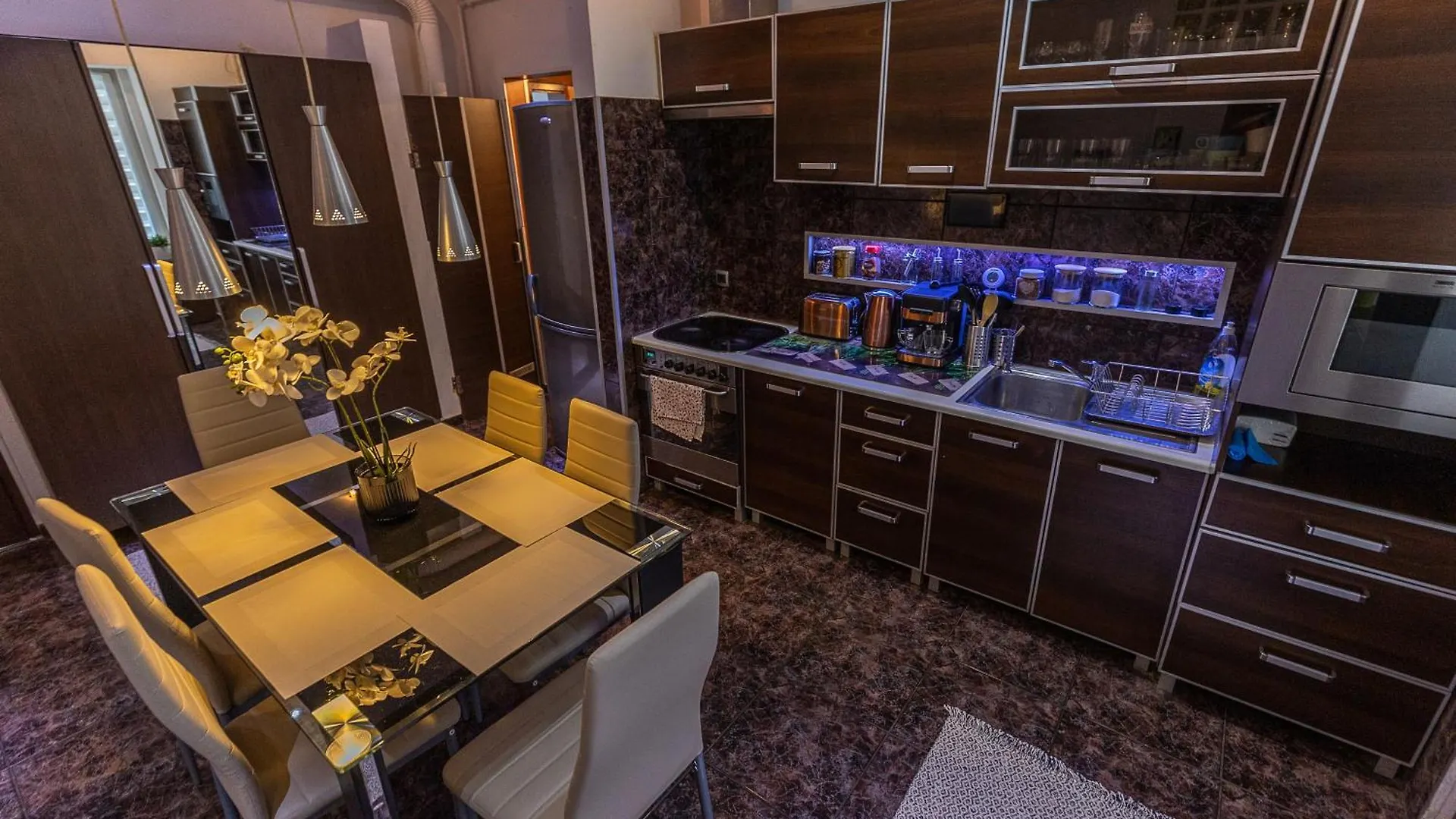 City Vibes Apartment - 3 Bdrms 부다페스트 헝가리